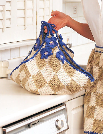 Casserole Wrap in Bernat Handicrafter Cotton Solids
