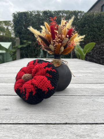 Blood Drip Pumpkin – Tapestry