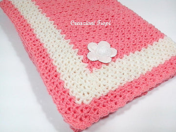 Alternating v stitch arches baby blanket