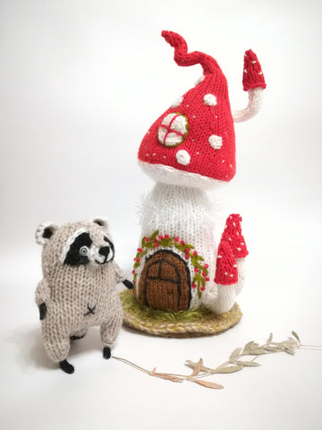 Toy Little Cute Raccoon 11 Inch With Mushroom House For Kids Room