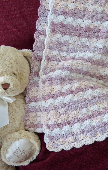 Cutie Pie DK Shell Stitch Baby Blanket – Easy One Row Repeat