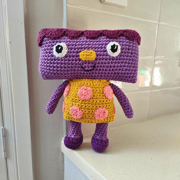 GUMMY DOLL
