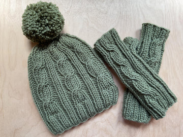 Tor Hat and Mittens