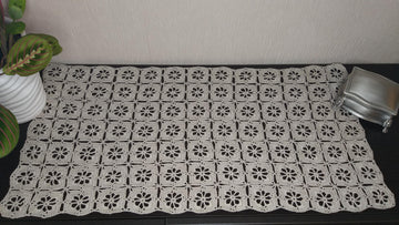 Crochet table runner pattern