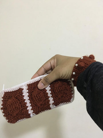 Balloon Stitch Wristlet