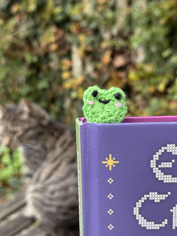 Crochet Frog and Lily Pad Bookmark Pattern