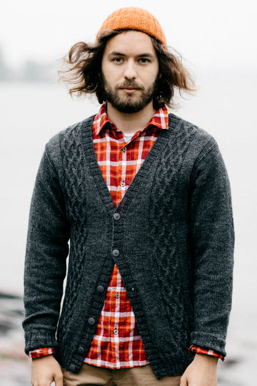 Men's Cardigan in Novita Nalle - 10 - Downloadable PDF