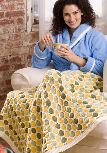 Honeycomb Throw in Red Heart Super Saver Economy Solids - WR2078
