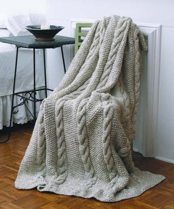 Natural Cables Throw in Lion Brand Wool-Ease Chunky - 20268