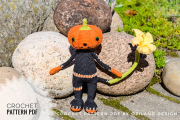 Mr Pumpkin amigurumi doll