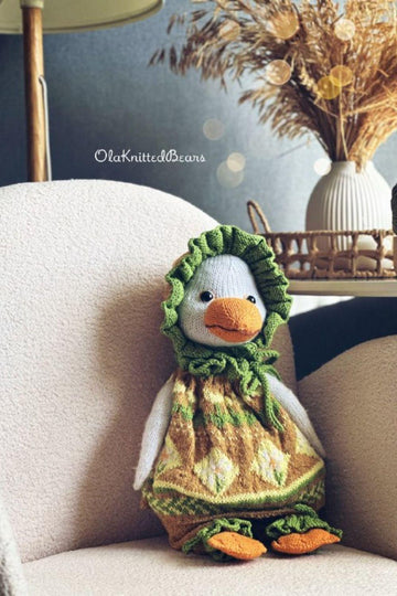 Goose Clothes Knitting Pattern – Gooseberry Garden Outfit | Storybook Wardrobe Collection