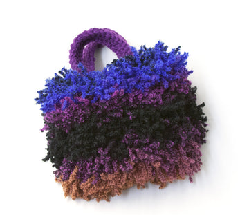 Posh Purse in Lion Brand Vanna's Choice - L20130