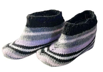 Multicolor Slippers in Straight Needles
