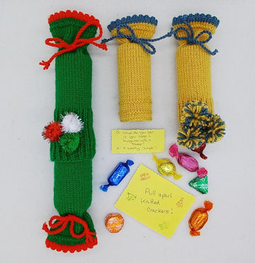 Christmas 2 piece pullable Cracker DK Planet Friendly Plastic-Free Knitting PatternPDF Christmas 2 piece Cracker DK Knitting Pattern Decoration Gift knit EASY Christmas Table Eco Planet Friendly reuseable Plastic-Free