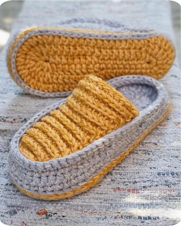 Double sole crochet slippers for adults and kids pattern S28