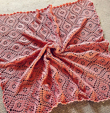 Flora Lanterna Square Blanket