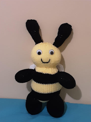 Mini Cuddly Bumble Bee Pattern