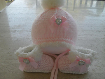 Baby Girl Warm Hat And Bootiess