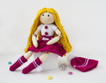 Doll Caroline ( beads jointed) knitted flat