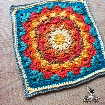 Dahlia Flower Granny Square