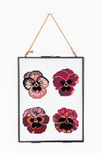 Pansy Gang in DMC - PAT0088 - Downloadable PDF