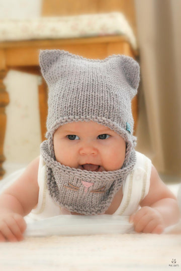 Cat earflap hat and cowl set