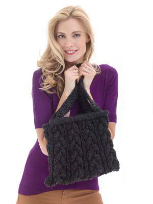 Chic Cabled Bag in Lion Brand Wool-Ease Thick & Quick - L40183