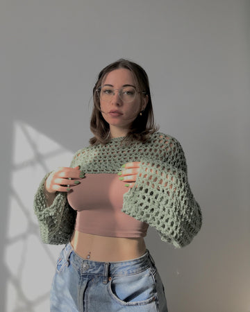 Ellie shrug