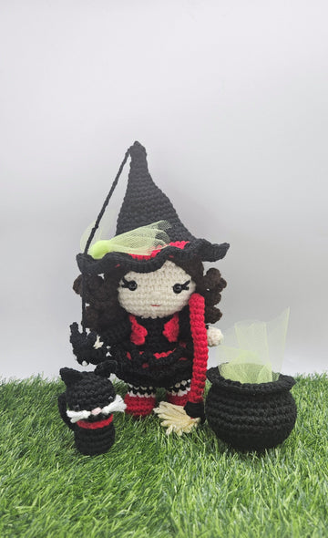 Pippa in Witch Costume