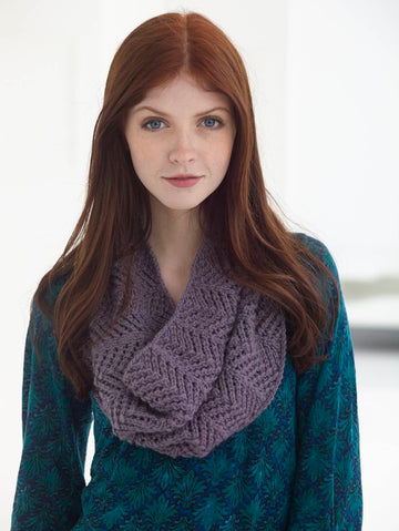 Gray Lace Cowl in Lion Brand Superwash Merino Cashmere - L0073