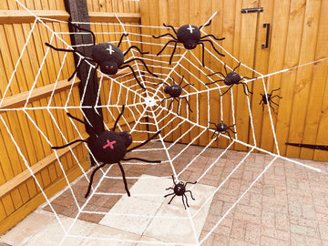 Crochet Giant Spider Web and Spiders Pattern - Outdoor Halloween Decoration