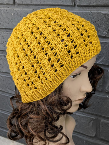 Peggy - seamed lace stitch hat