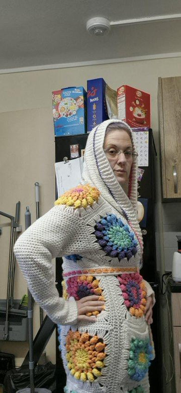 HOODED SNOWBURSTFLOWER FLOWER CARDIGAN