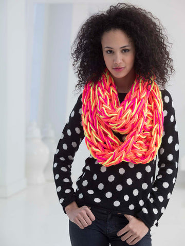 Neon Arm Knit Cowl in Lion Brand Hometown USA Multi - L40015