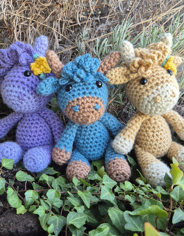 Highland Cow Scotland crochet amigurumi plush doll