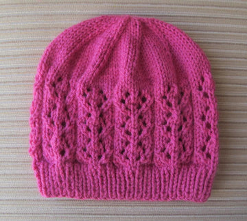 Hat with Small Lacy Diamonds in Size Adult