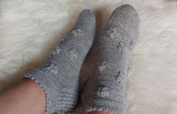 Grey Flower Knit Socks