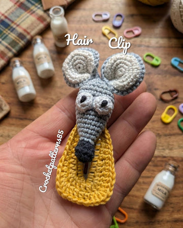 Mouse 2 & Cheese Hair Clip English-US