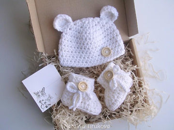 Polar Bear Baby Hat and Booties