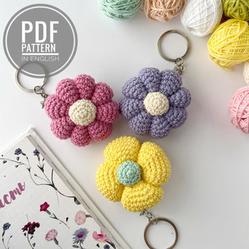 Crochet flower keychain amigurumi pattern keyring Bag charm Crochet car mirror hanging
