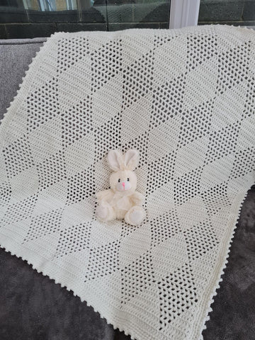 Diamond Checkers Filet Blanket