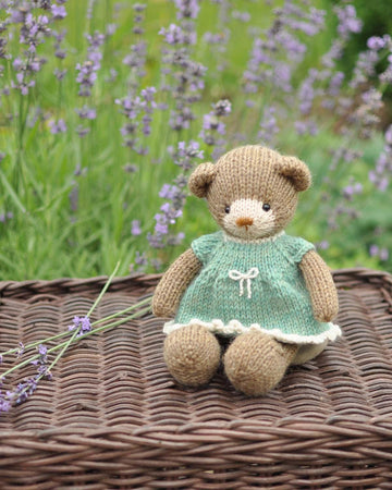 Coco and Toto The Bears - in the round method