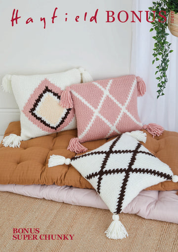 Cushions in Hayfield Bonus Super Chunky - 10617 - Downloadable PDF