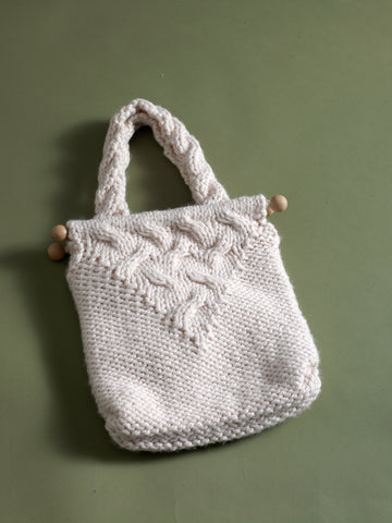 Cable Bag in Lion Brand Wool-Ease Thick & Quick - 80396AD