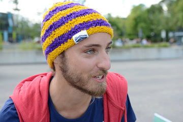 Sideline Mountain Hat in Schachenmayr Lova Fan