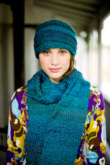 Hat And Scarf in Lion Brand Homespun - 70379AD