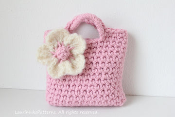Girls flower purse in light pink