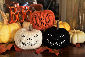 Knit Jack- O' -Lantern