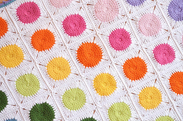 Dots baby blanket