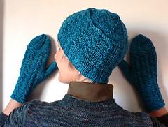 Cornrows Mittens and Hat